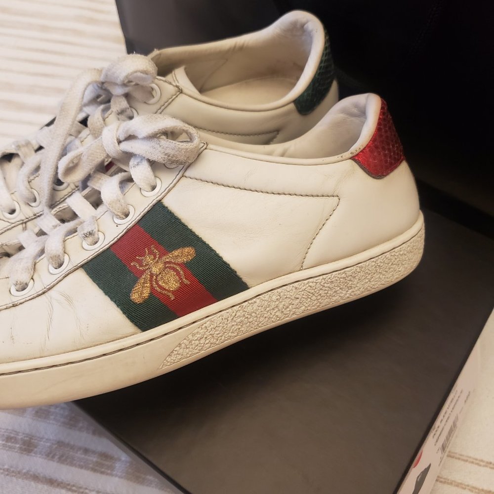 Sneakers - Picture 5 of 6